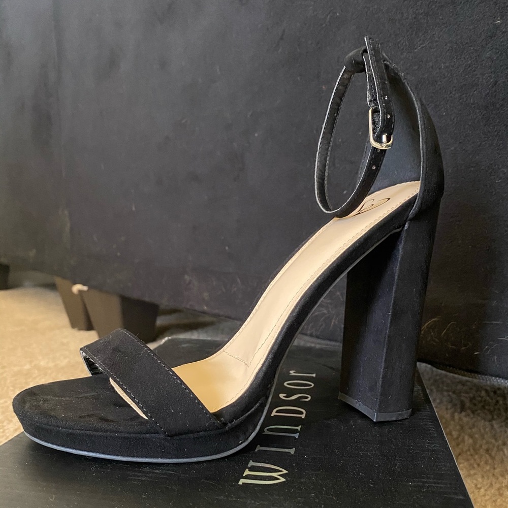 Size 7 Windsor Heel